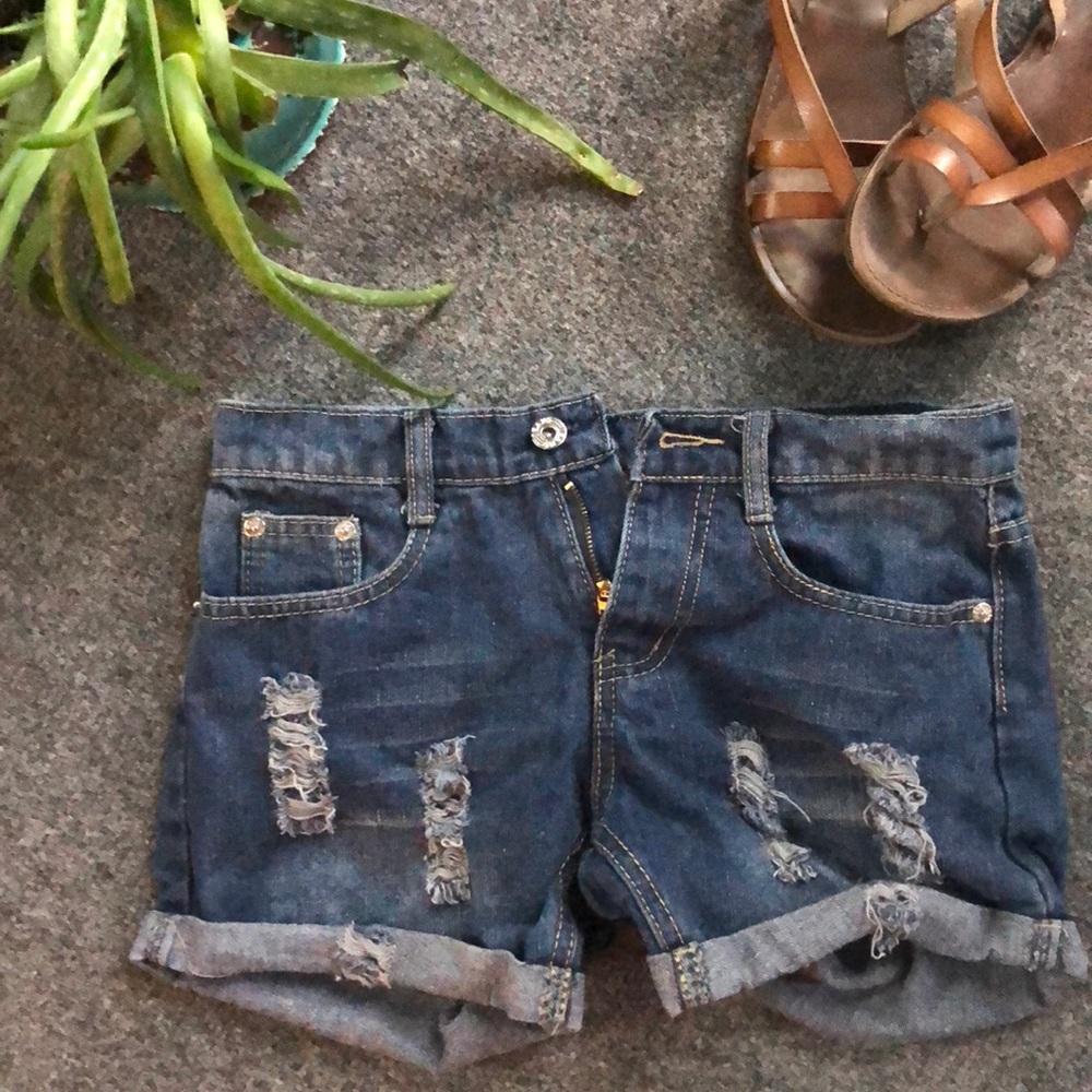 Distressed jean short shorts
